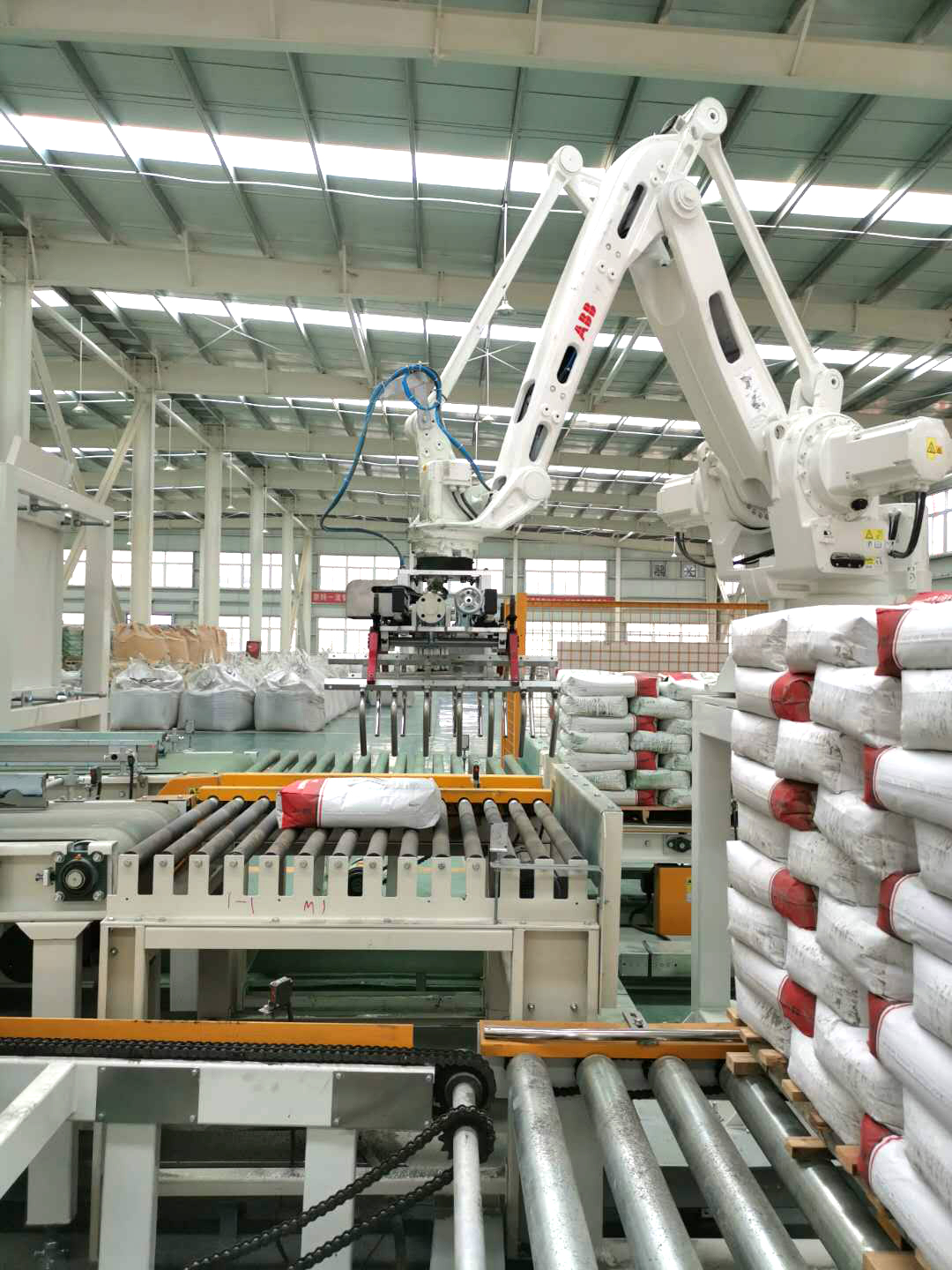 ?大廣金剛砂地坪材料  新鄉(xiāng)自動(dòng)化工廠！